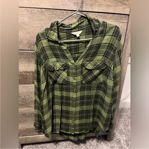 Women’s Green Plaid Shirt